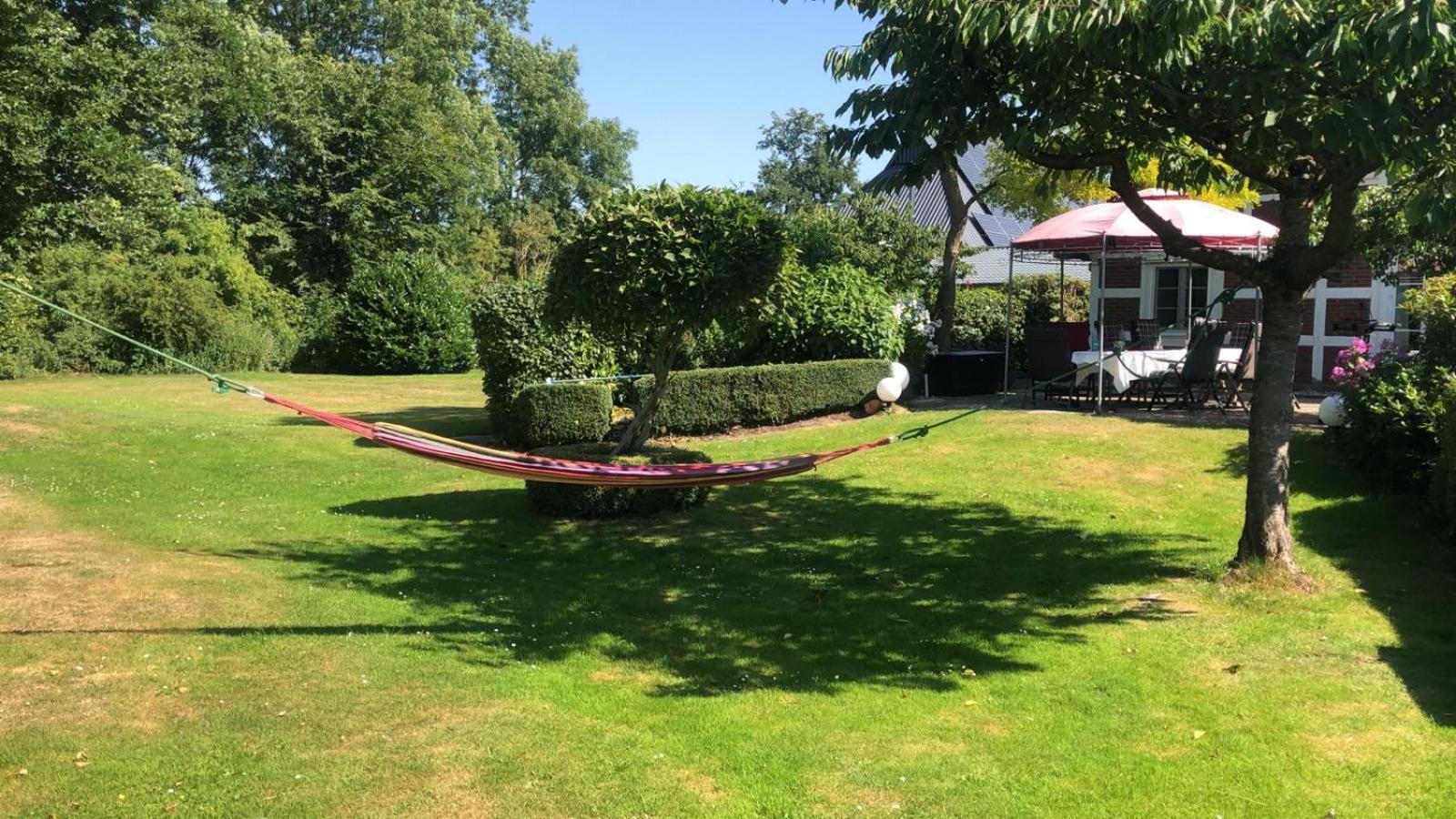 Altes Landhaus Oste, Klavier Appartement, 2 Zimmer Mit Kamin Hemmoor Kültér fotó